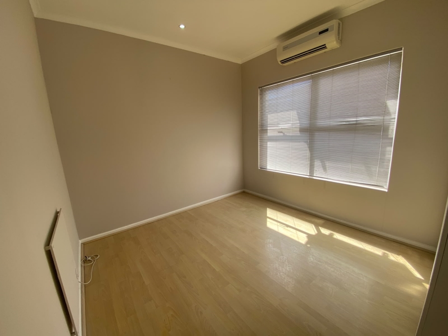 To Let 3 Bedroom Property for Rent in Parklands Western Cape